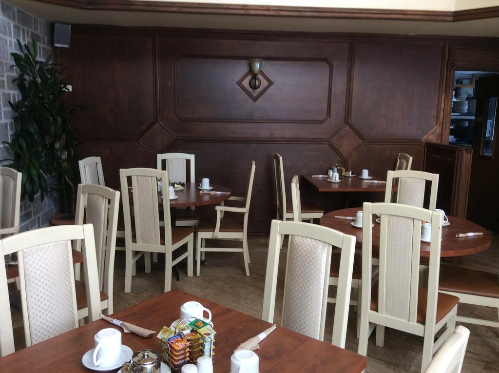 Hotel Travelodge By Wyndham Victoriaville Esterno foto