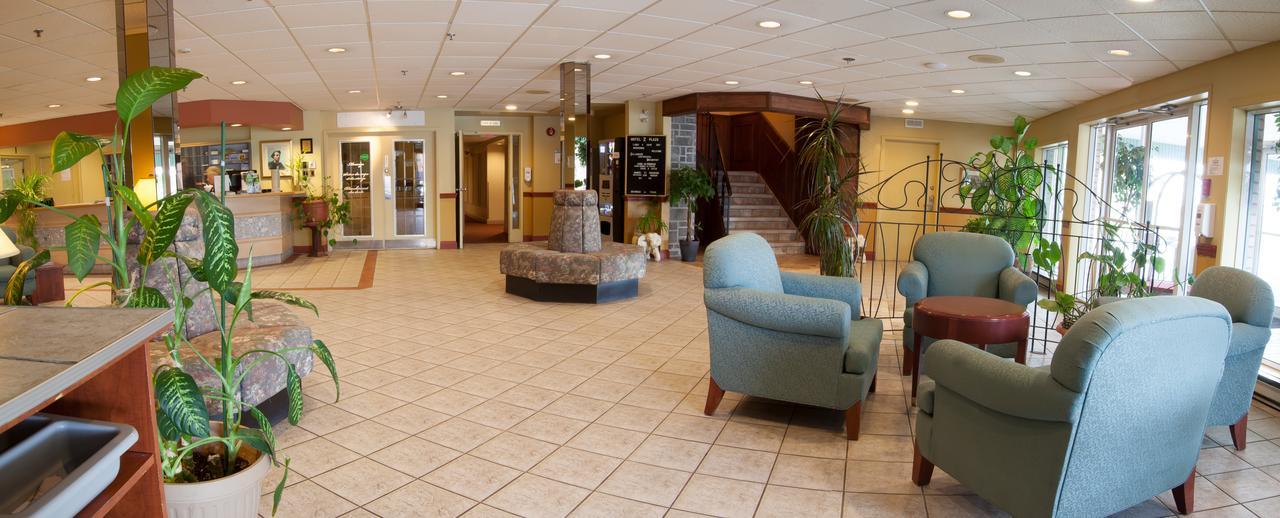 Hotel Travelodge By Wyndham Victoriaville Esterno foto